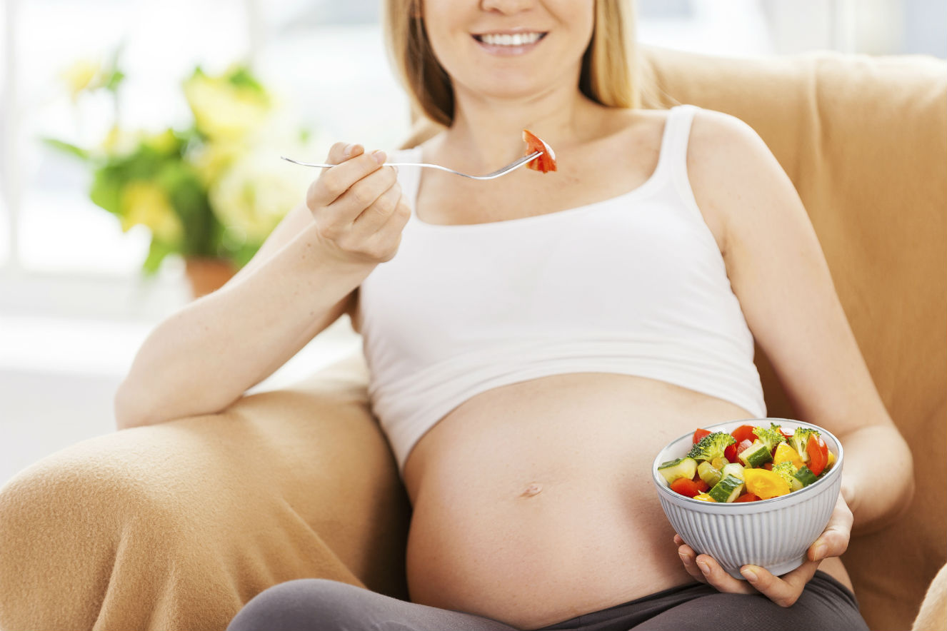 Dieta vegana na gravidez e amamentação: Mitos, benefícios e suplementação