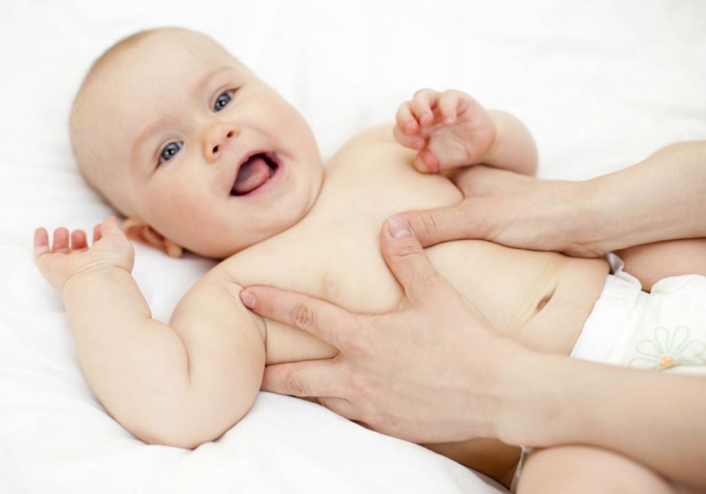 Shantala: 5 benefícios que a massagem traz para os bebês