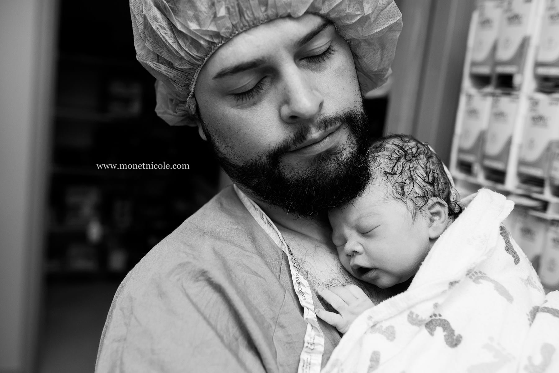 Reprodução/ Facebook Monet Nicole - Birthing Stories