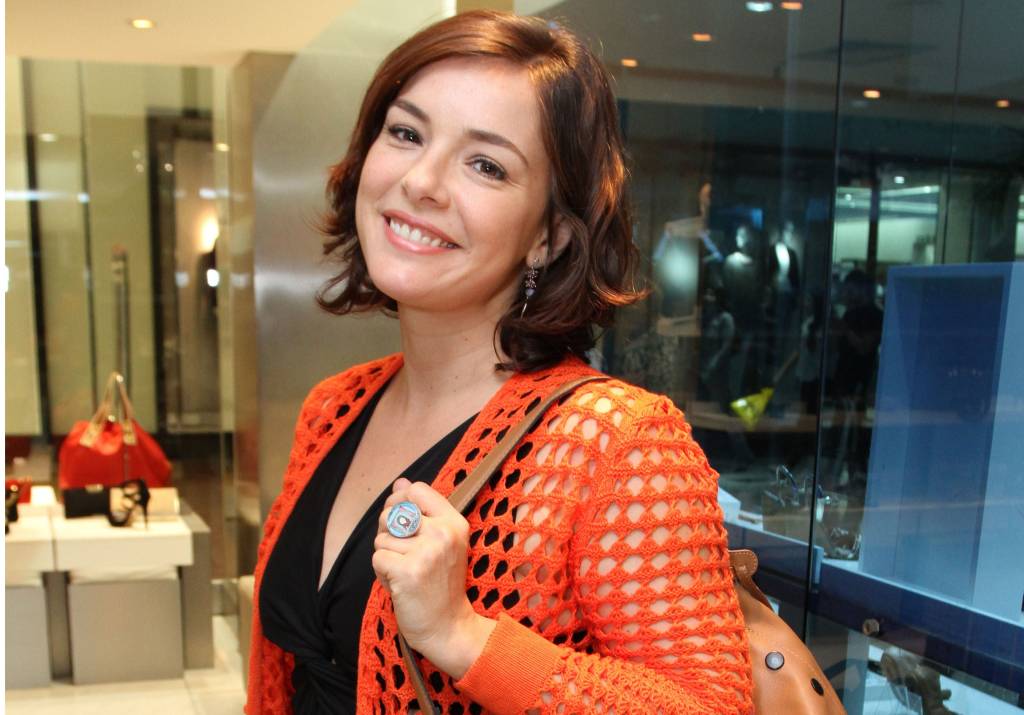 Regiane Alves sobre segunda gravidez: “É aquele inesperado que vem para o bem”