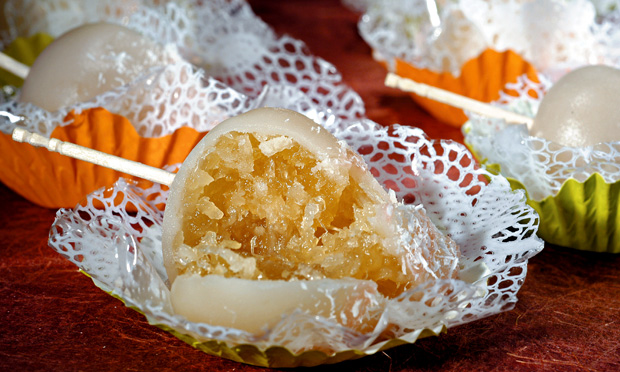 Docinho de abacaxi: pequena delícia para sua festa Docinho de abacaxi: pequena delícia para sua festa