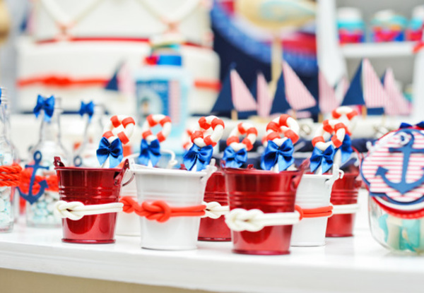 Baldinhos e garrafinhas Baldinhos e garrafinhas