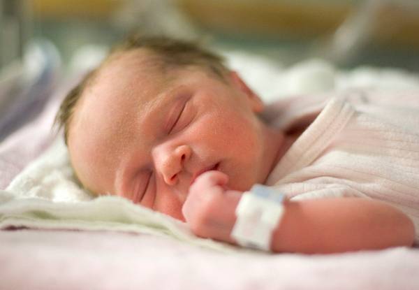 8. Quando o beb&ecirc; deve sair do quarto dos pais?