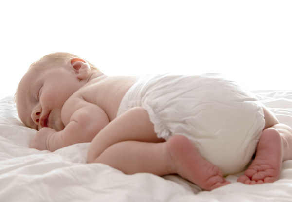 3. É preciso ensinar o bebê a diferença entre dia e noite? Como fazer isso?