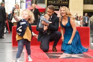 Ryan Reynolds, Blake Lively e filhos Ryan Reynolds, Blake Lively e filhos