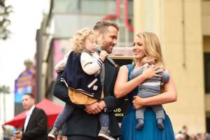 Ryan Reynolds, Blake Lively e filhos Ryan Reynolds, Blake Lively e filhos