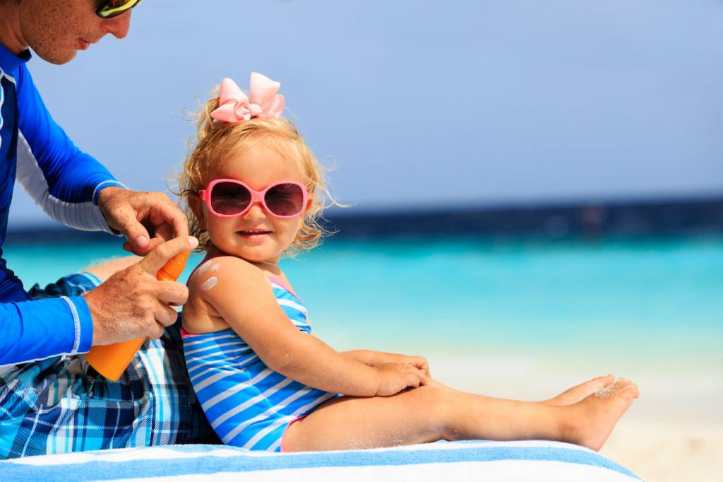 8 dúvidas sobre proteção solar em crianças solucionadas