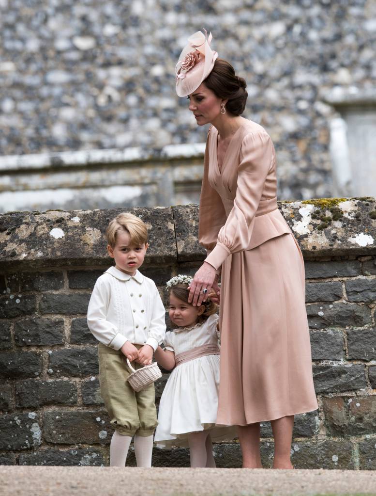 Kate Middleton, Príncipe George e Princesa Charlotte Kate Middleton, Príncipe George e Princesa Charlotte