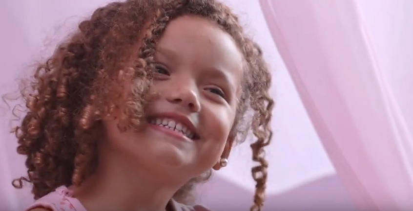 Filme de Estela Renner mostra que meninas são mais que princesas