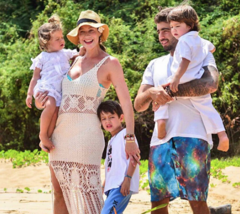 14 famosos que são pais de três filhos