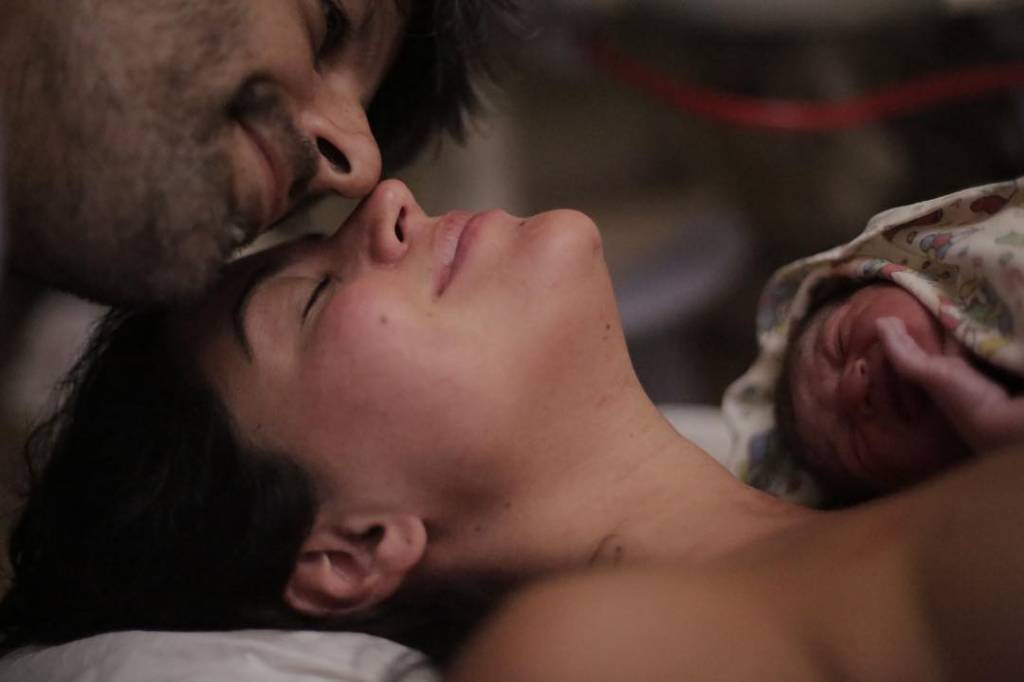 Carol Castro sobre parto de Nina: “Dei à luz como vim ao mundo”