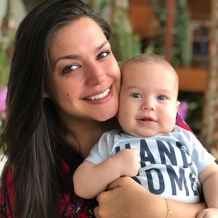 Vídeo do 4º mesversário de Teodoro ultrapassa 1 milhão de views