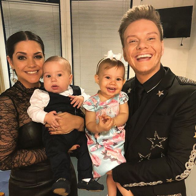 Melinda e Teodoro comparecem à final do “The Voice Brasil”