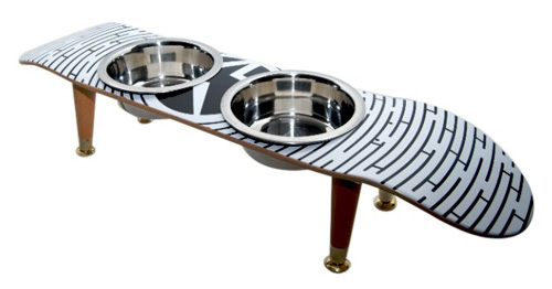 Skate alimentador de animais
