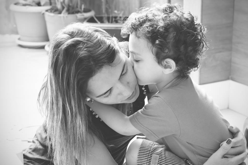 Desmame gentil: saiba como encerrar o aleitamento sem traumas