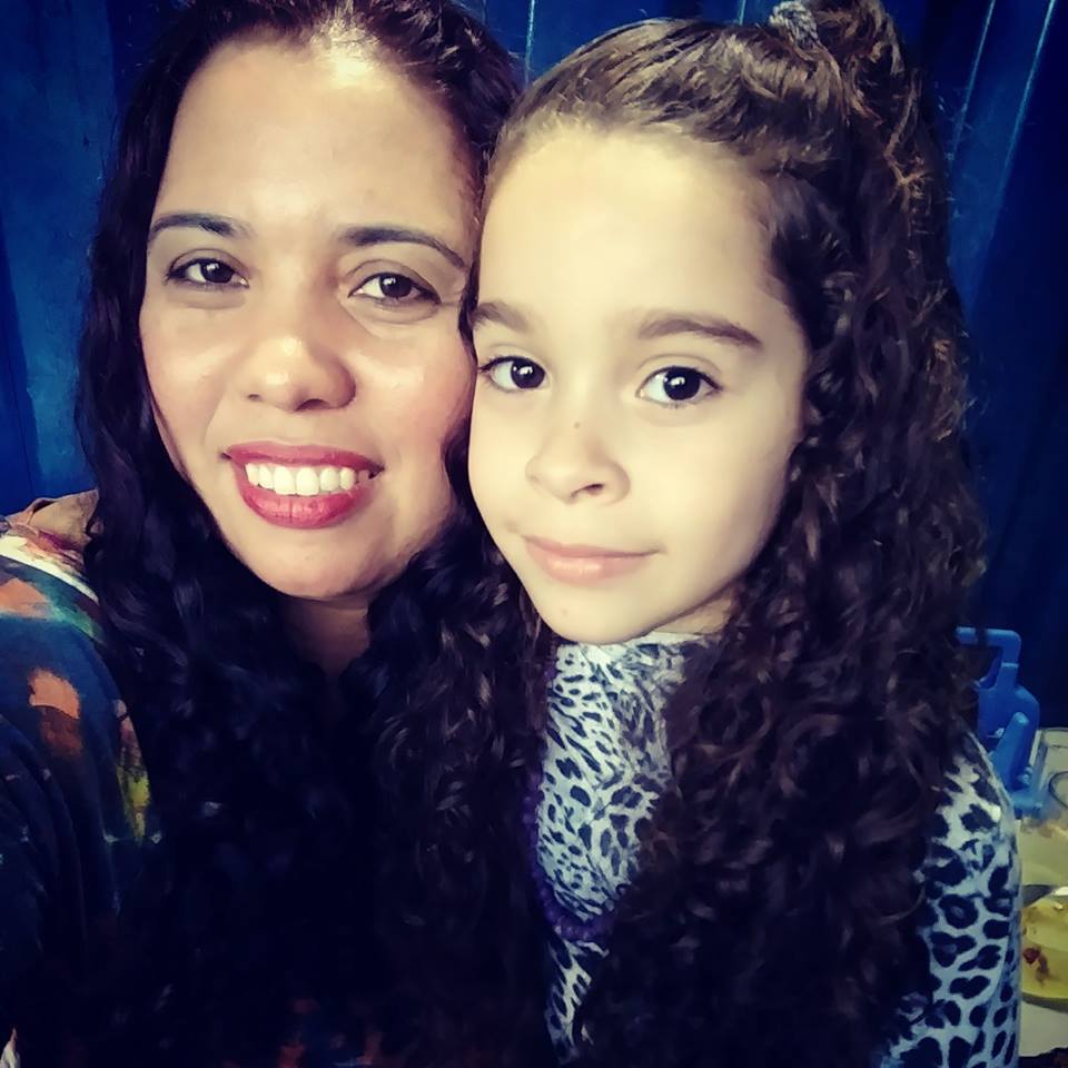 Criança de 7 anos morre ao participar do “desafio do desodorante”