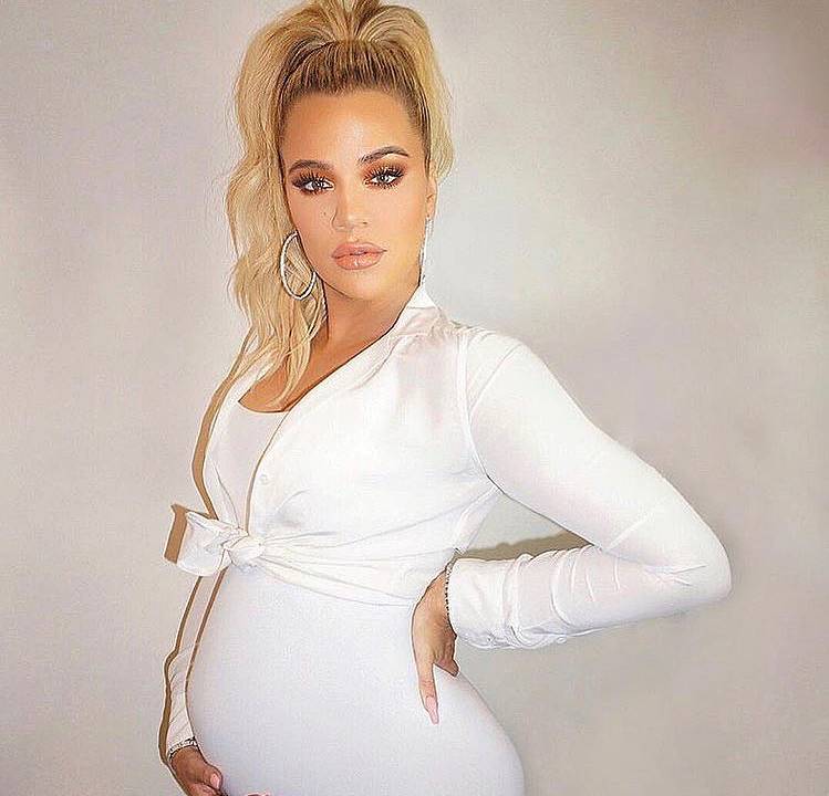 Khloe Kardashian grávida - comer placenta