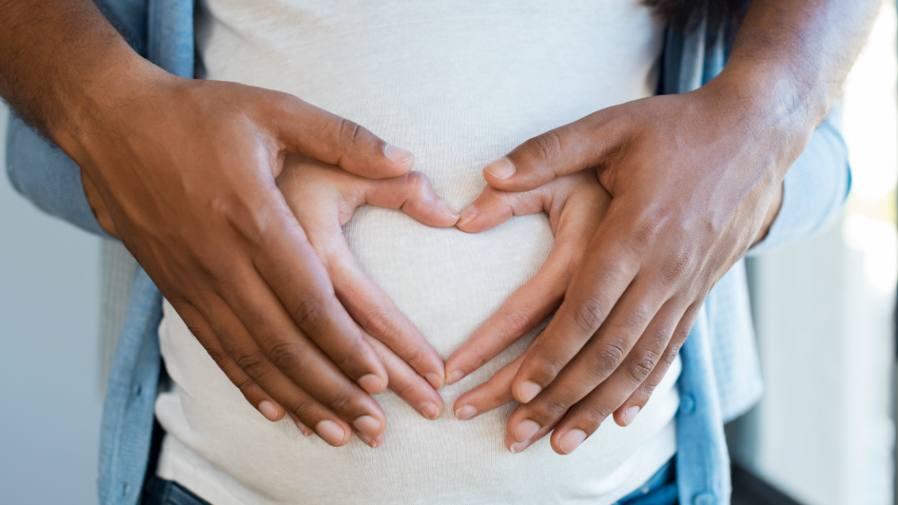 Tatuagem na gravidez: Conheça os riscos para mãe e bebê