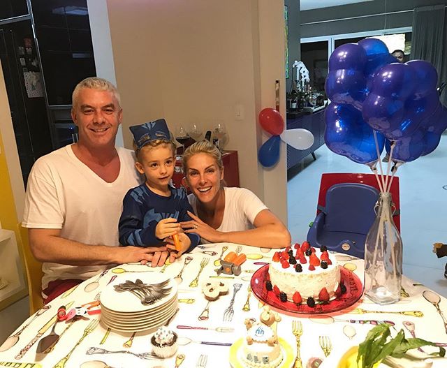 Ana Hickmann comemora aniversário de 4 anos do filho Alexandre