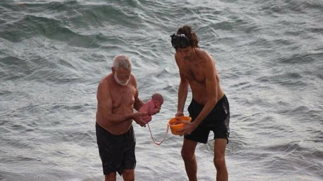 Mulher teria dado à luz no Mar Vermelho