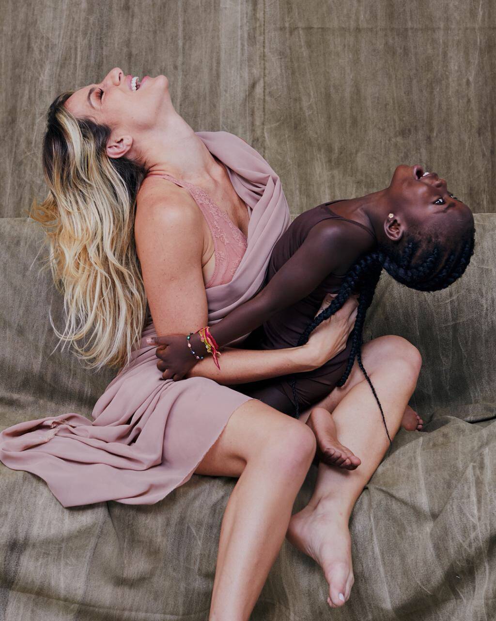 Giovanna Ewbank faz ensaio com Titi Giovanna Ewbank faz ensaio com Titi