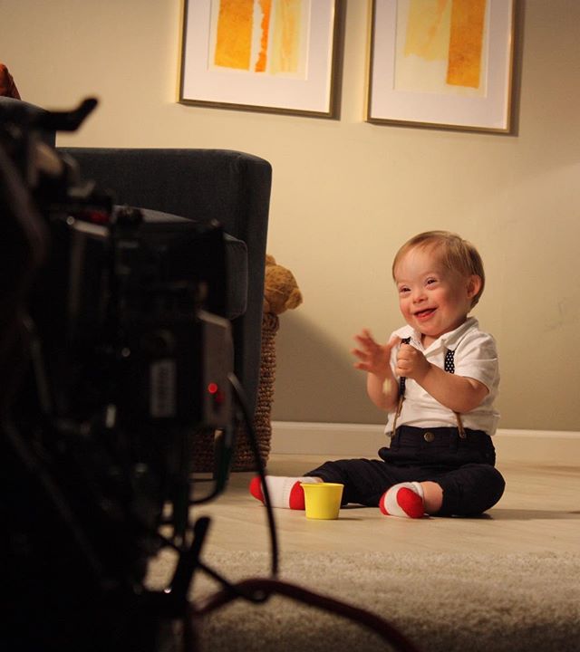 Bebê com Síndrome de Down estrela campanha da marca americana Gerger