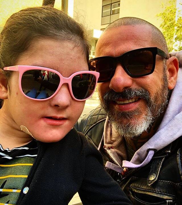 Fogaça fala sobre seguidor que atacou sua filha com necessidades especiais