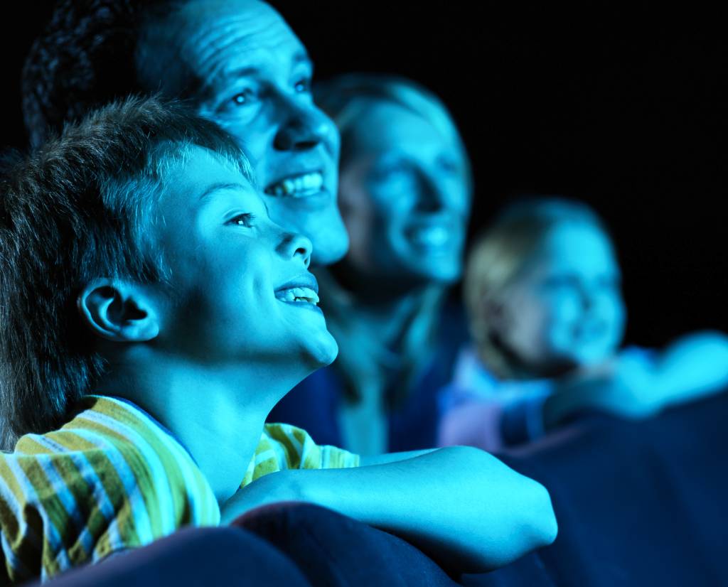 Cinemas de São Paulo deverão ter 1 sessão por mês para crianças autistas