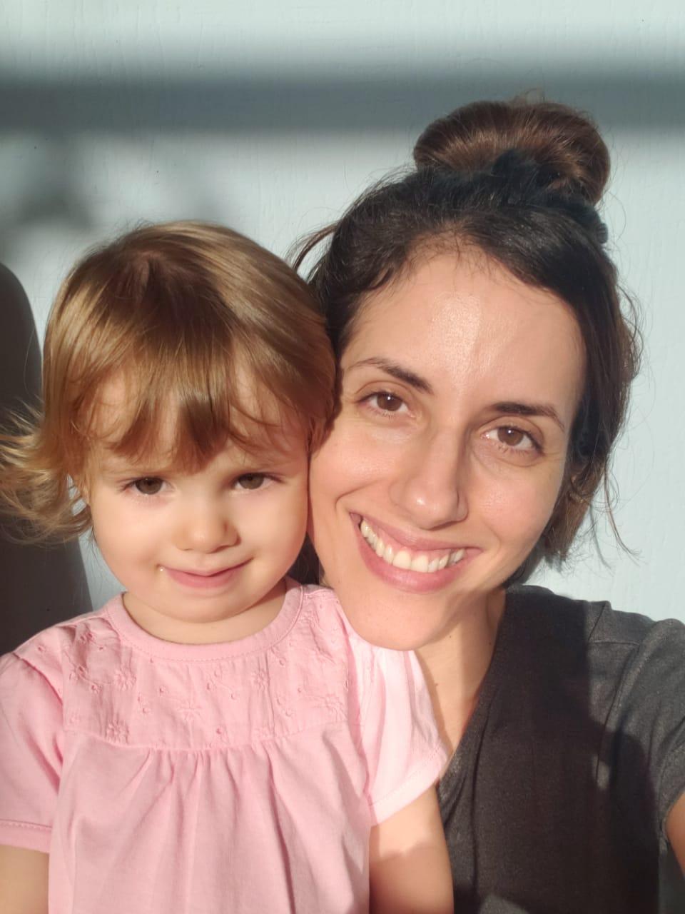 Mãe cria projeto de cartas para acalmar grávidas durante a pandemia