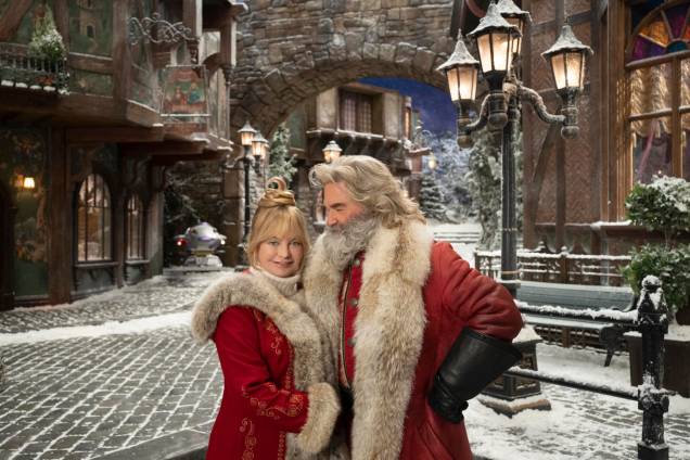 <h3><b>Crônicas de Natal 2 </b></h3>| Data de estreia: 25/11 | Quem se lembra do primeiro filme da saga? Nele, os irmãos Kate e Teddy tiveram que salvar o Natal depois de causarem um acidente com o trenó do Papai Noel. Mas desde então, muita coisa mudou: agora, a menina se recusa a passar a celebração com o novo namorado de sua mãe e decide fugir. O problema é que, neste meio tempo, um misterioso e mágico encrenqueiro chamado Belsnickel ameaça destruir o Polo Norte e então os jovens embarcam em uma inesperada aventura com o bom (e muito bem humorado) velhinho. Do mesmo diretor de "Esqueceram de Mim" e "Harry Potter", o lançamento nos deixa com altas expectativas! <h3><b>Crônicas de Natal 2 </b></h3>| Data de estreia: 25/11 | Quem se lembra do primeiro filme da saga? Nele, os irmãos Kate e Teddy tiveram que salvar o Natal depois de causarem um acidente com o trenó do Papai Noel. Mas desde então, muita coisa mudou: agora, a menina se recusa a passar a celebração com o novo namorado de sua mãe e decide fugir. O problema é que, neste meio tempo, um misterioso e mágico encrenqueiro chamado Belsnickel ameaça destruir o Polo Norte e então os jovens embarcam em uma inesperada aventura com o bom (e muito bem humorado) velhinho. Do mesmo diretor de "Esqueceram de Mim" e "Harry Potter", o lançamento nos deixa com altas expectativas!