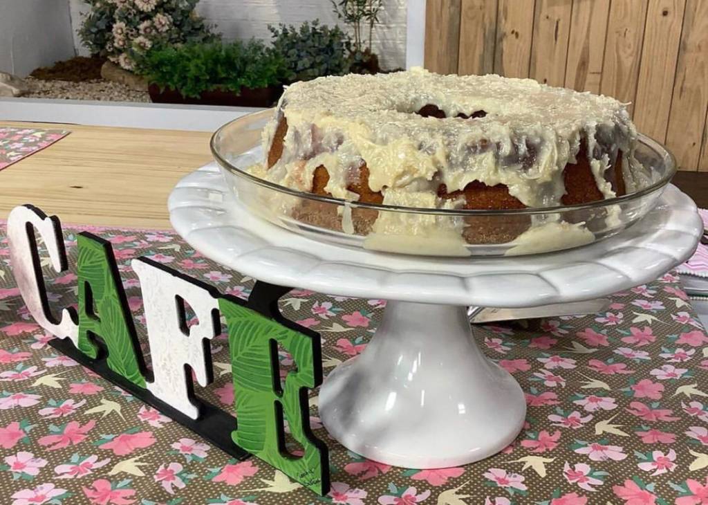 Bolo de milho com coco Bolo de milho com coco