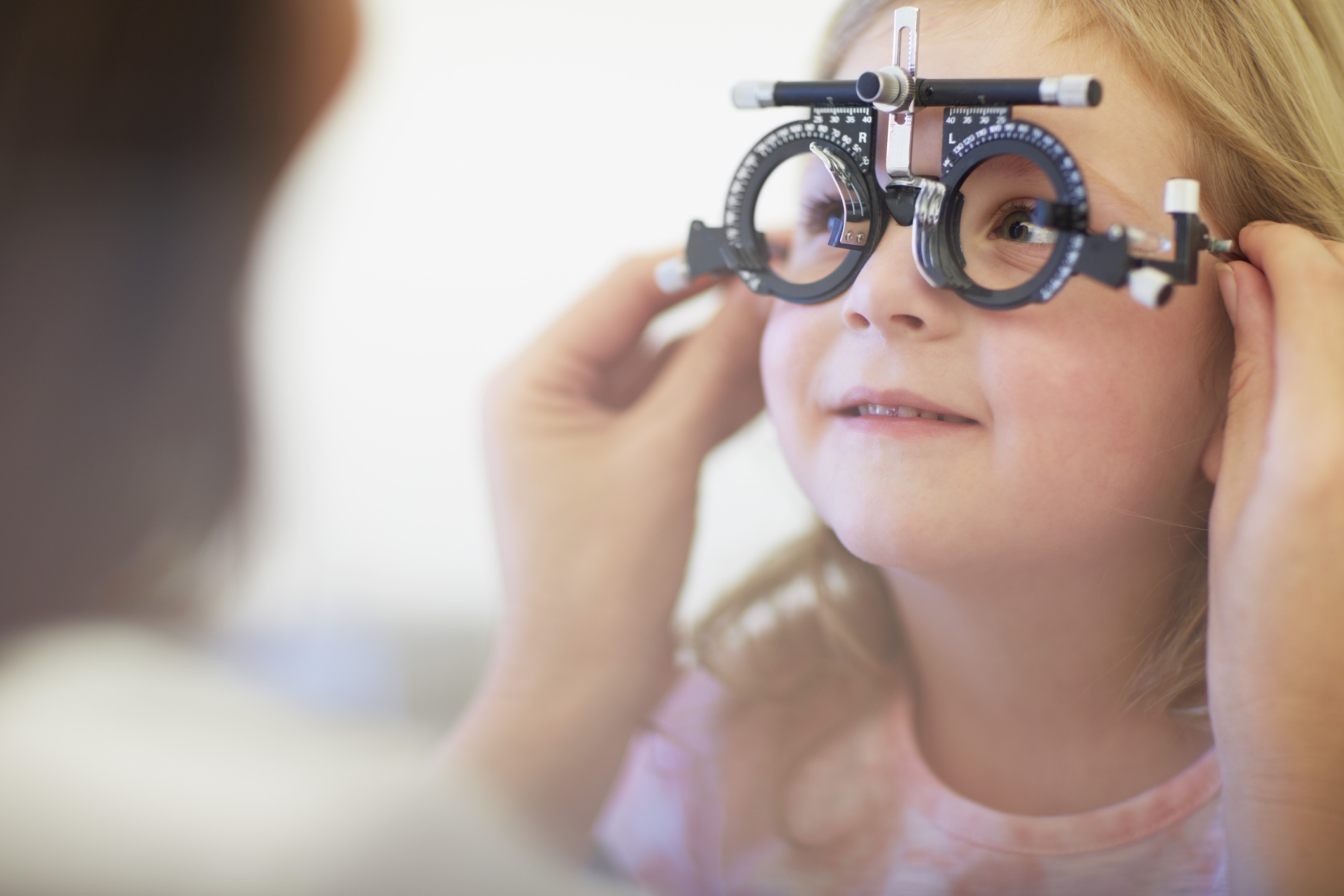 crianca-exame-oftalmologico