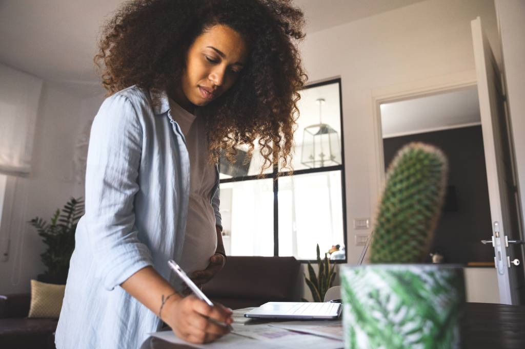 Estou grávida: como e quando dar a notícia no trabalho?