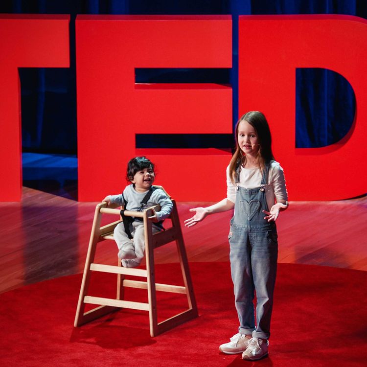 Molly Wright em palestra no TED talks