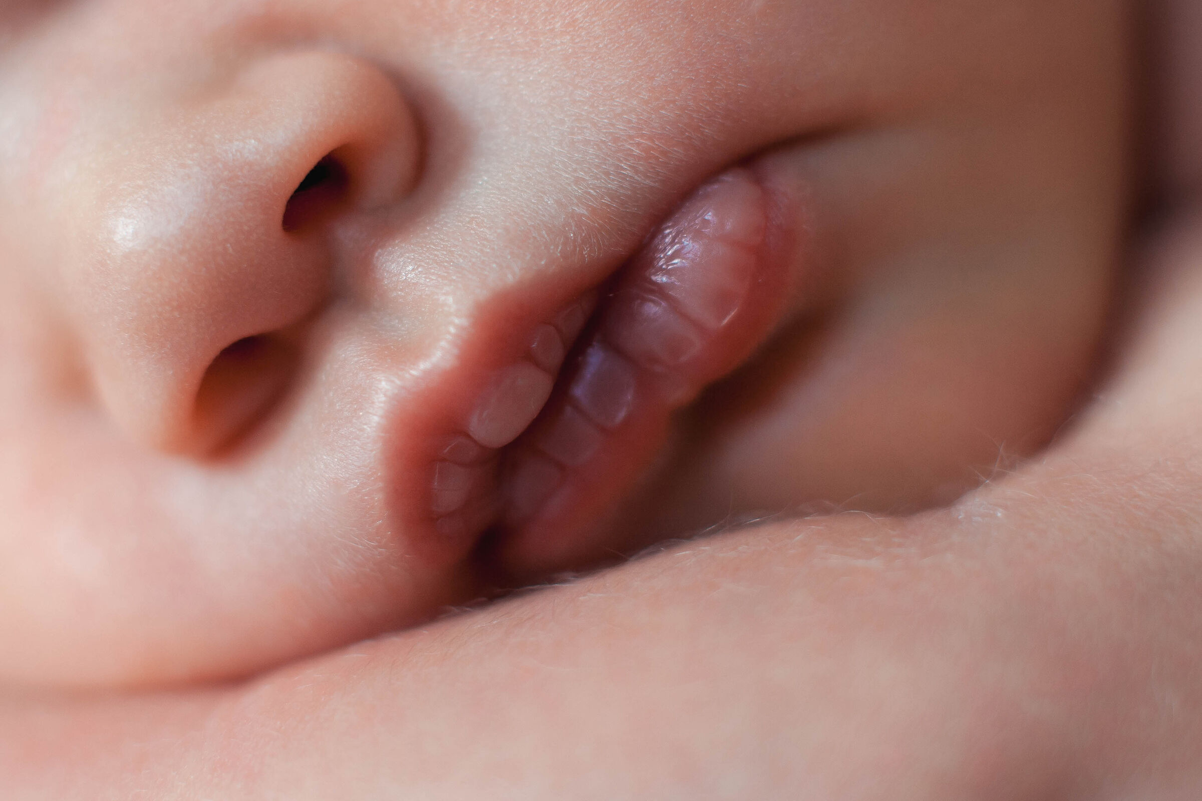 lábios-de-um-recém-nascido