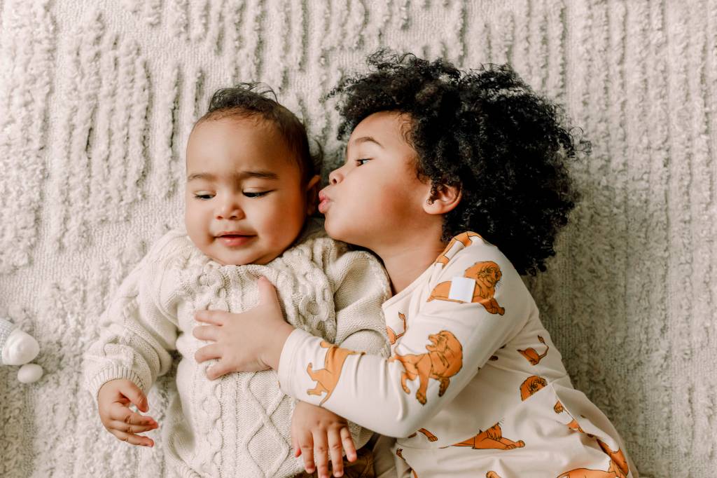 De filho único para irmão mais velho: como deixar essa transição mais leve