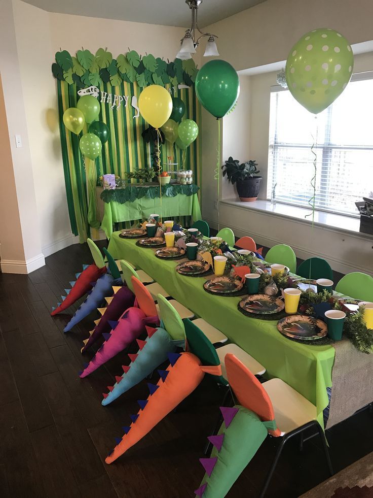13 inspirações de decoração para uma festa infantil com tema de dinossauro
