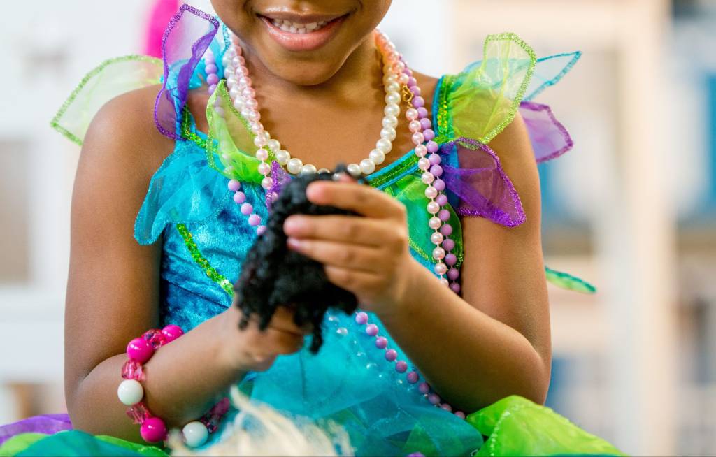 Barbie lança bonecas adaptadas para crianças em idade pré-escolar