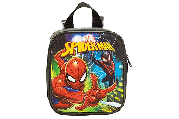 lancheira em formato de minimochila com estampa do Homem-Aranha estendendo a mão para frente