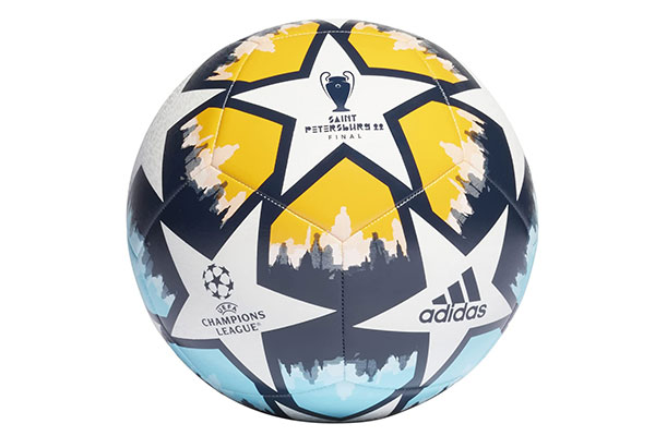 bola de futebol com detalhes coloridos em formato de estrela