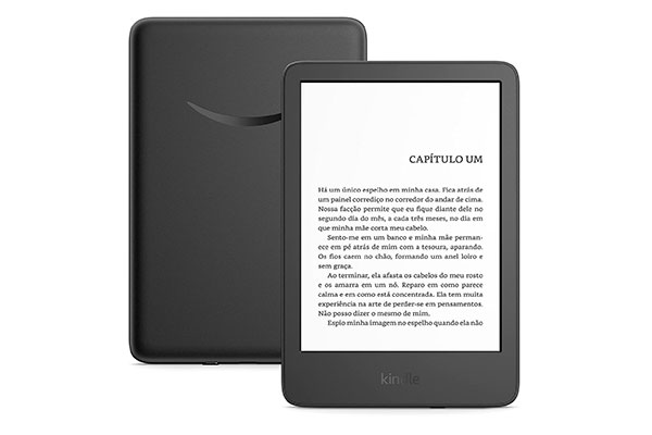 tablet de frente e de costas. Na parte da frente, há um texto na tela