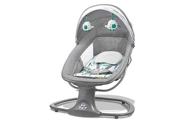 cadeira de bebê arredondada e almofadada, como um bebê conforto. A base é redonda