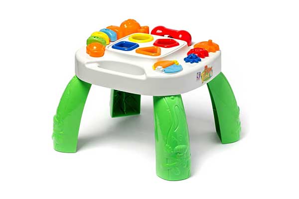 Cotiplás-Brinquedo-Educativo-Mesa-Play-Time mesinha plástica colorida com diversas atividades para crianças na parte de cima