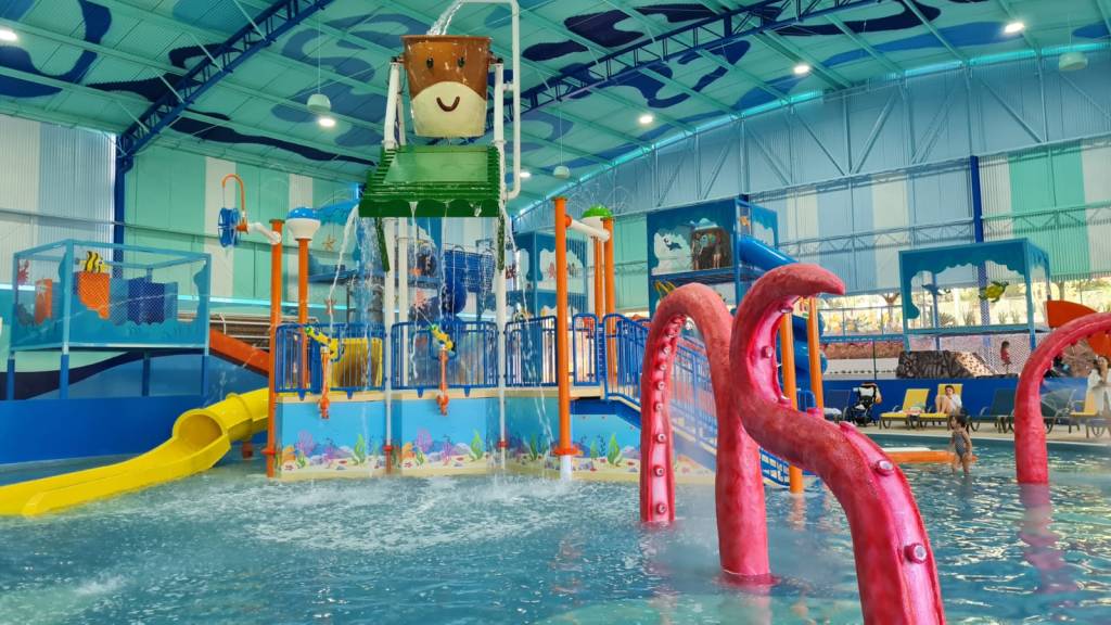Conheça o Acqua Kids, área de piscinas indoor em hotel perto de São Paulo