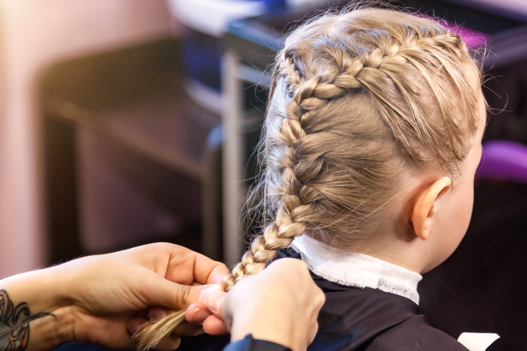 Estes 9 perfis ensinam penteados incríveis para fazer nas crianças!